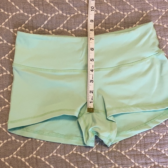 Lululemon booty shorts! - Picture 9 of 13